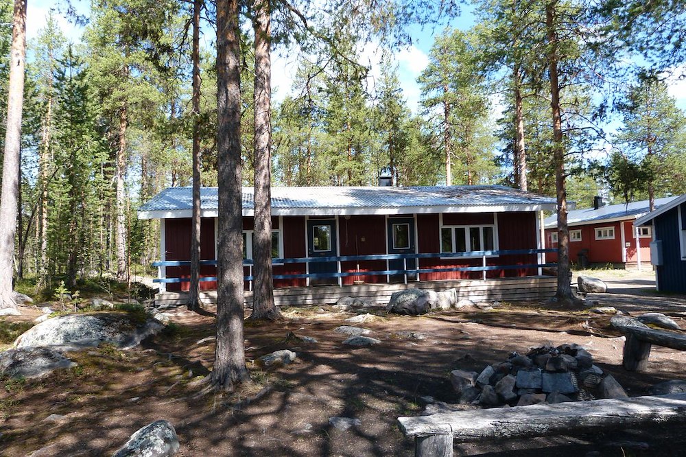 Outside image of cabin 5/6